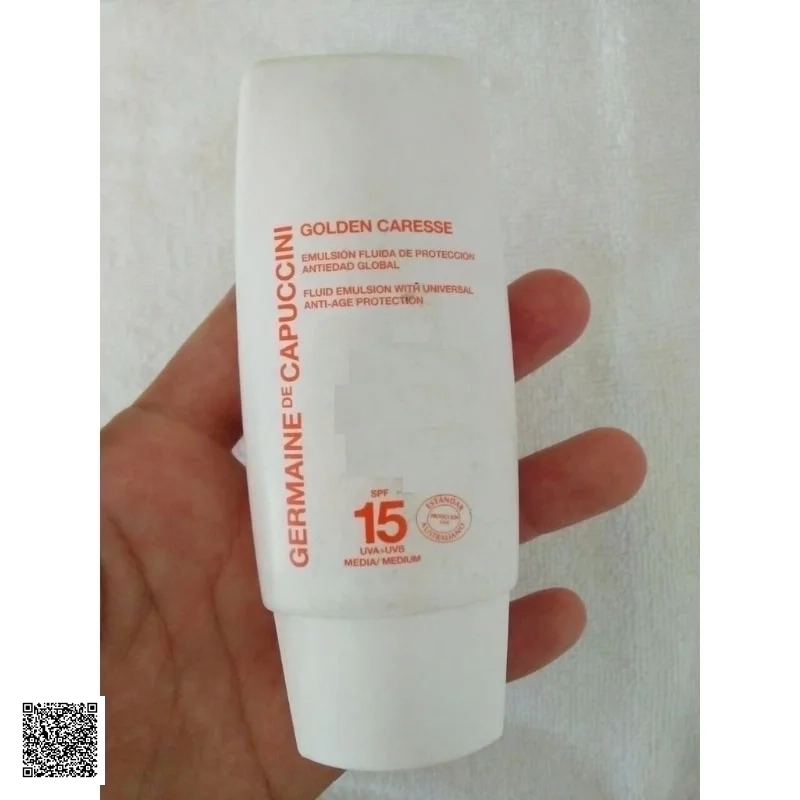 Nhũ Tương Chống Nắng, Chống Lão Hóa Golden Caresse Fluid Emulsion With Universal Anti-Age Protection SPF15 Germaine De Capuccini